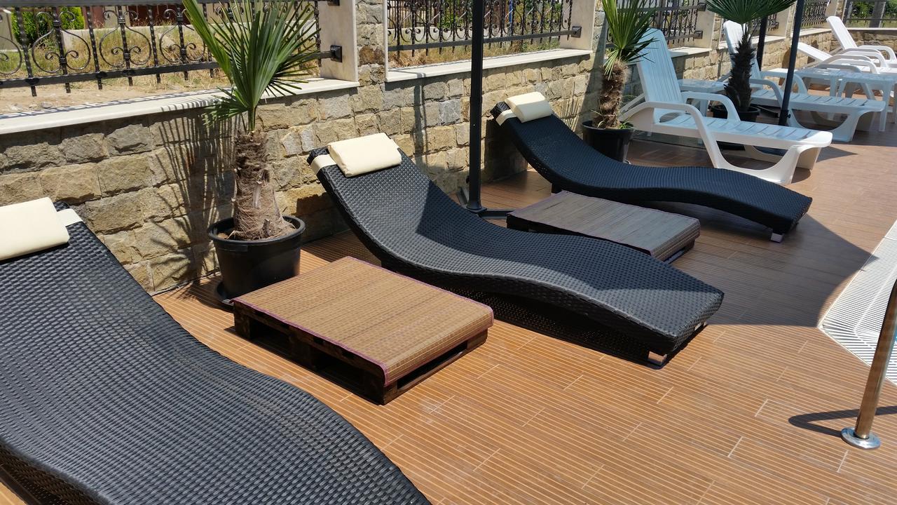 Taai Hotel سوزوبول المظهر الخارجي الصورة