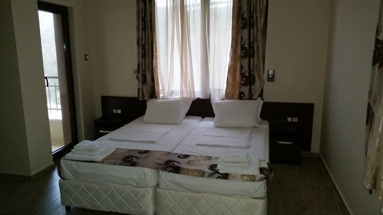 Taai Hotel سوزوبول المظهر الخارجي الصورة